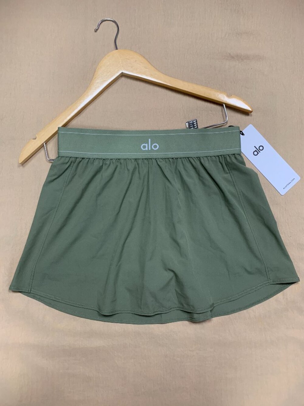 ALO Yoga Match Point Tennis Skirt (Dune Grass)🧩Brand new practical sports skirt